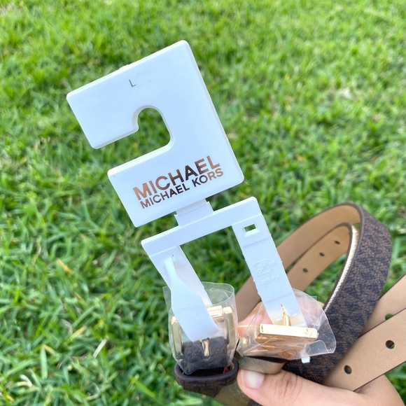 Michael Kors 2 For 1 Logo Belt Set - Picture 2 of 4